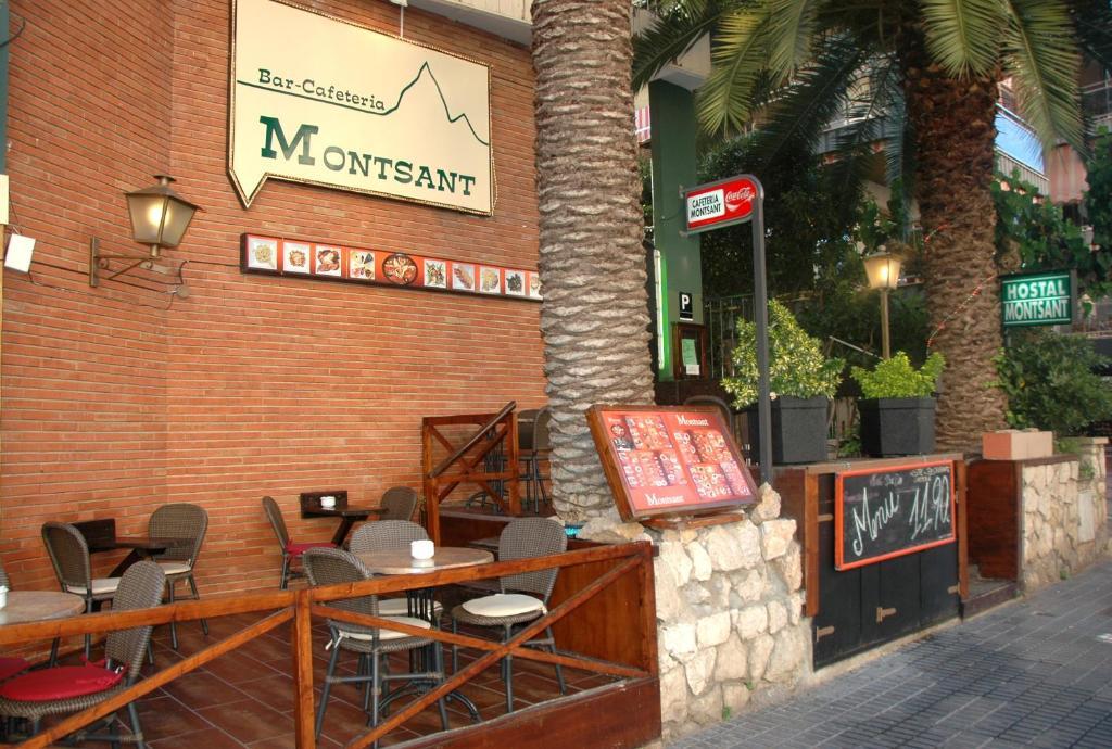 Hostal Montsant Hotell Salou Exteriör bild